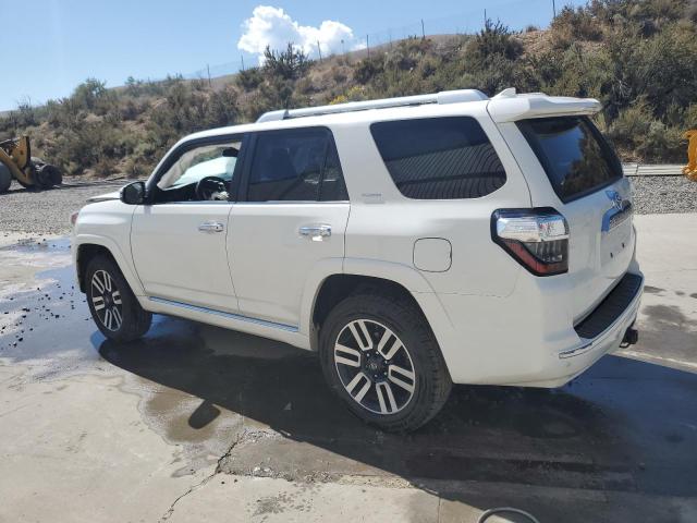 Photo 2 from auction – 2017 TOYOTA 4RUNNER SR with VIN JTEBU5JR3H5411877