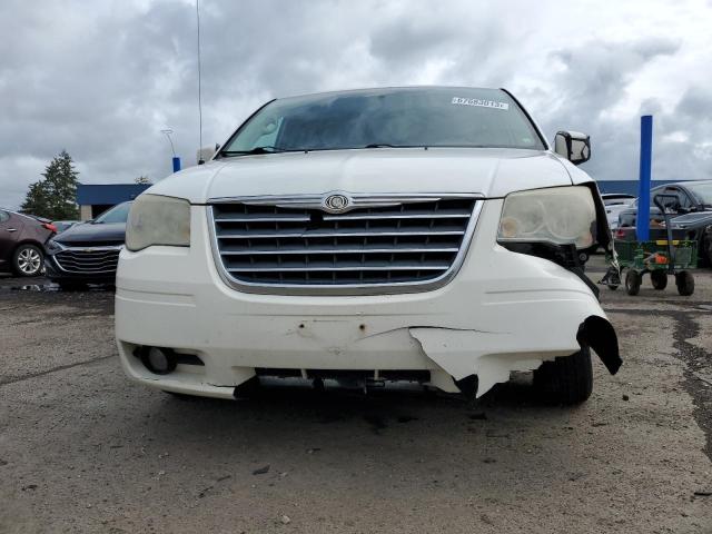 Photo 5 from auction – 2010 CHRYSLER TOWN & COU with VIN 2A4RR5D13AR300436