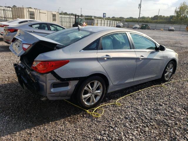 Photo 3 from auction – 2011 HYUNDAI SONATA SE with VIN 5NPEC4AC8BH100432