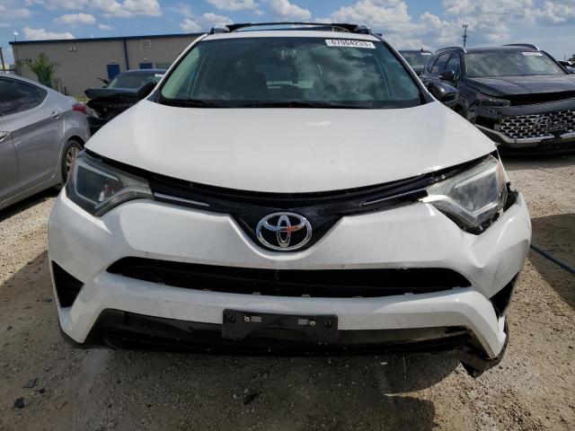 Photo 5 from auction – 2016 TOYOTA RAV4 LE with VIN JTMBFREV0GD182236