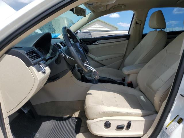 Photo 7 from auction – 2015 VOLKSWAGEN PASSAT S with VIN 1VWAT7A30FC114646