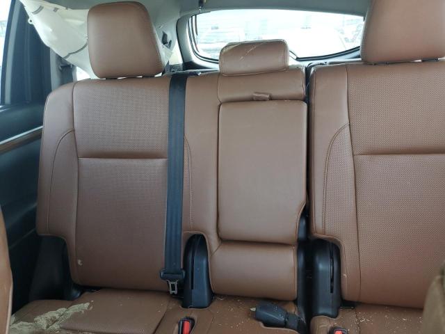 Photo 10 from auction – 2018 TOYOTA HIGHLANDER with VIN 5TDYZRFH1JS234835
