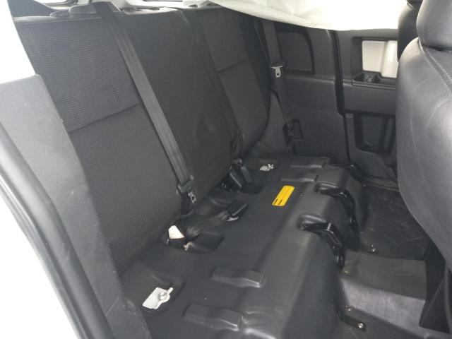 Photo 10 from auction – 2014 TOYOTA FJ CRUISER with VIN JTEBU4BF4EK183643