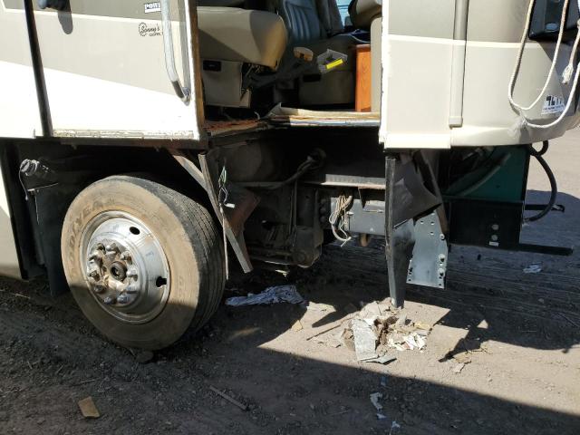 Photo 9 from auction – 2008 FREIGHTLINER CHASSIS X with VIN 4UZACJDT58CZ89635