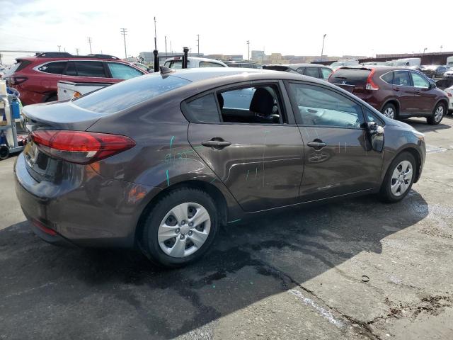 Photo 3 from auction – 2017 KIA FORTE LX with VIN 3KPFK4A73HE111555