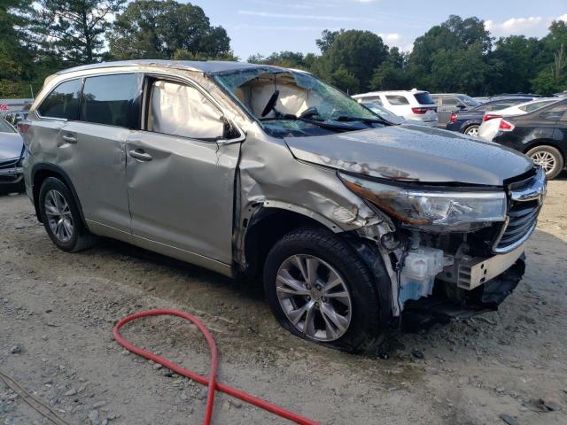 Photo 4 from auction – 2015 TOYOTA HIGHLANDER with VIN 5TDJKRFH8FS216622