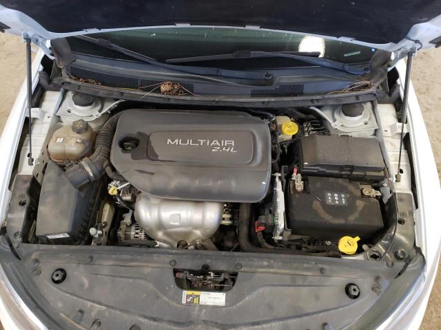 Photo 11 from auction – 2015 CHRYSLER 200 C with VIN 1C3CCCCB6FN719109