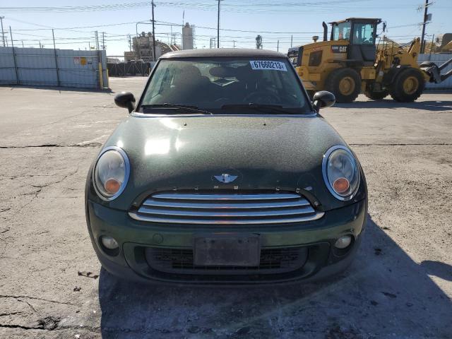 Снимка 5 от търг – 2011 MINI COOPER с VIN WMWSU3C59BT098482