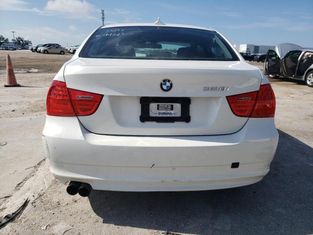 Photo 6 from auction – 2010 BMW 328 I with VIN WBAPH7C52AA176578