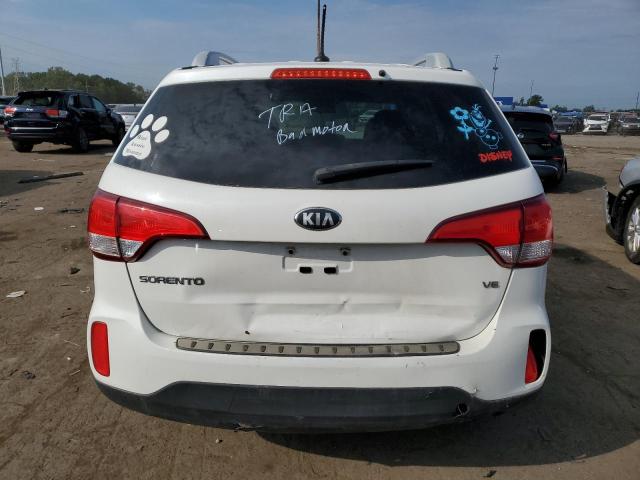 Photo 6 from auction – 2015 KIA SORENTO LX with VIN 5XYKTDA70FG619199
