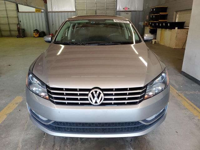 Photo 5 from auction – 2014 VOLKSWAGEN PASSAT SEL with VIN 1VWCT7A33EC096554