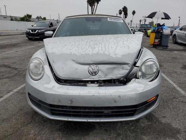Photo 5 from auction – 2014 VOLKSWAGEN BEETLE with VIN 3VW5P7AT6EM800788