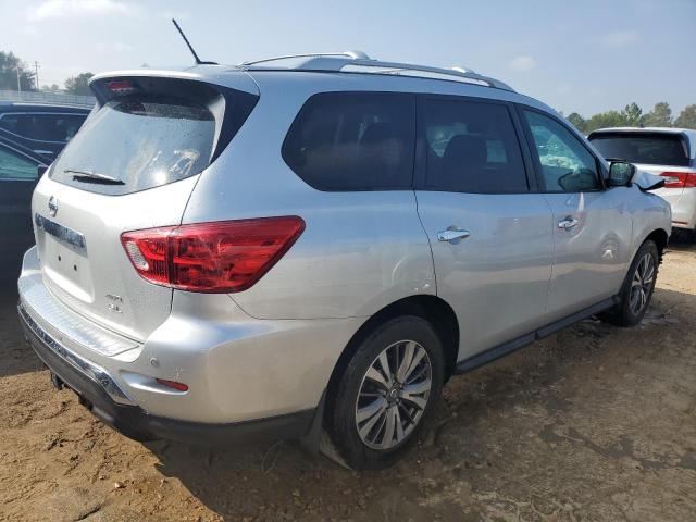 Photo 3 from auction – 2017 NISSAN PATHFINDER with VIN 5N1DR2MM8HC638020