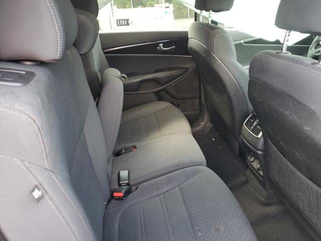 Photo 11 from auction – 2018 KIA SORENTO LX with VIN 5XYPGDA58JG368224
