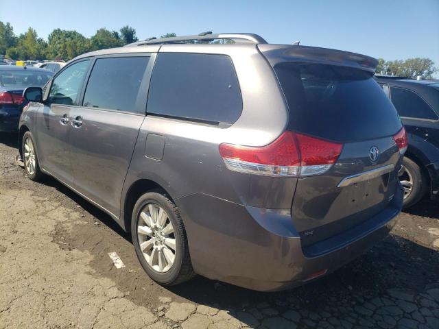 Photo 2 from auction – 2011 TOYOTA SIENNA XLE with VIN 5TDDK3DC0BS014479