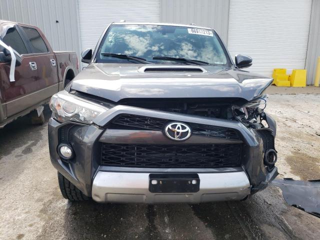 Photo 5 from auction – 2018 TOYOTA 4RUNNER SR with VIN JTEBU5JR2J5490030