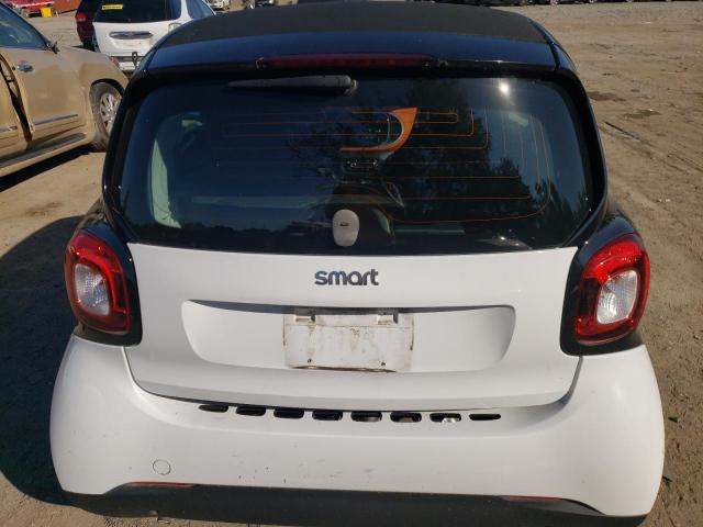 Photo 10 from auction – 2017 SMART FORTWO with VIN WMEFJ5DA2HK170885