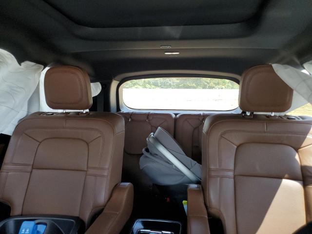 Photo 10 from auction – 2022 LINCOLN AVIATOR RE with VIN 5LM5J7WC8NGL16735