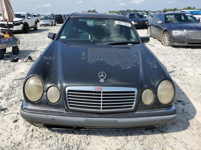 Photo 5 from auction – 1997 MERCEDES-BENZ E 320 with VIN WDBJF55F8VJ030070