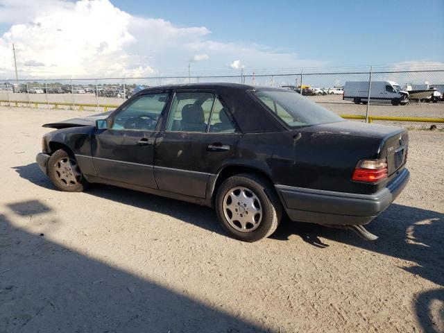 Photo 2 from auction – 1995 MERCEDES-BENZ E 320 BASE with VIN WDBEA32E3SC209214