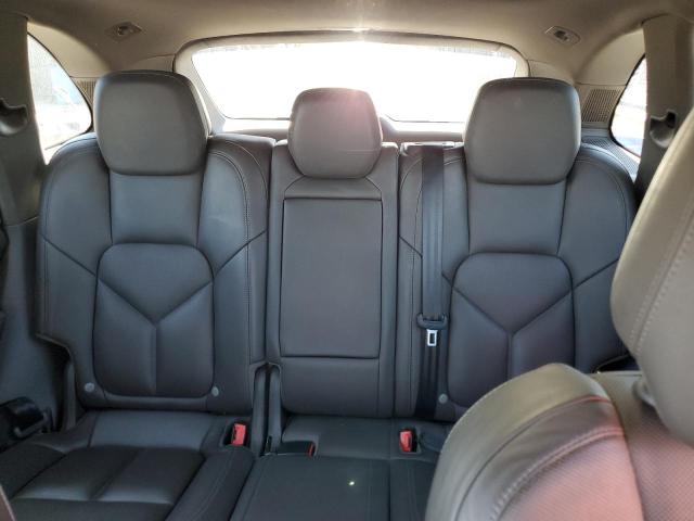 Photo 10 from auction – 2016 PORSCHE CAYENNE with VIN WP1AA2A26GLA06440