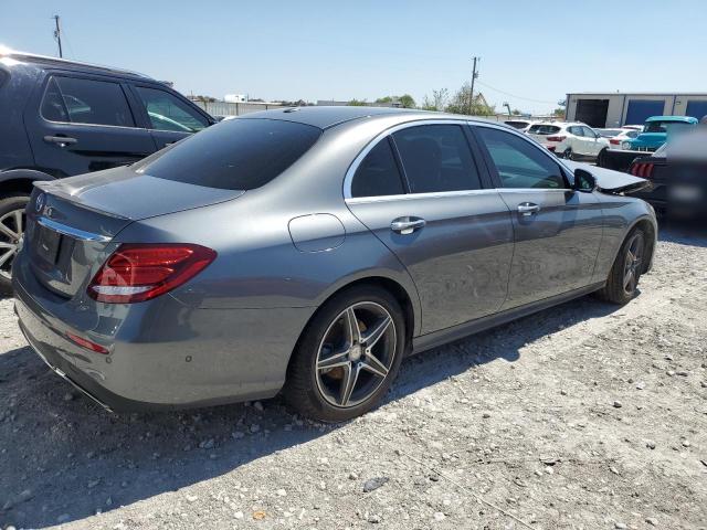 Photo 3 from auction – 2017 MERCEDES-BENZ E 300 with VIN WDDZF4JB8HA097120