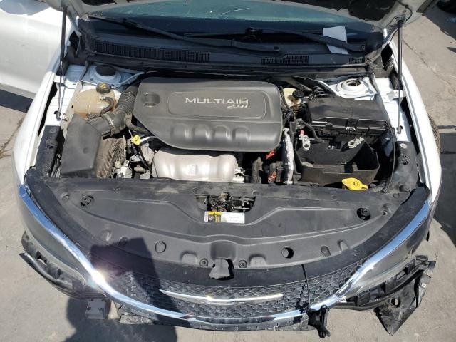 Photo 11 from auction – 2016 CHRYSLER 200 LIMITE with VIN 1C3CCCAB8GN126548