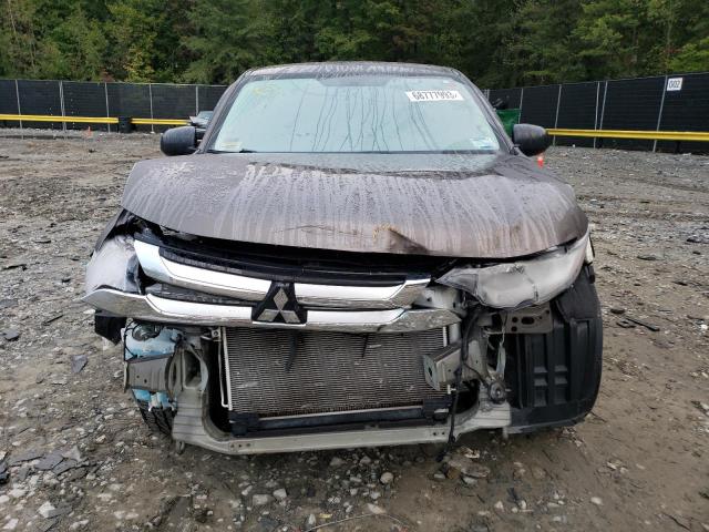 Photo 5 from auction – 2018 MITSUBISHI OUTLANDER with VIN JA4AD2A34JZ033149