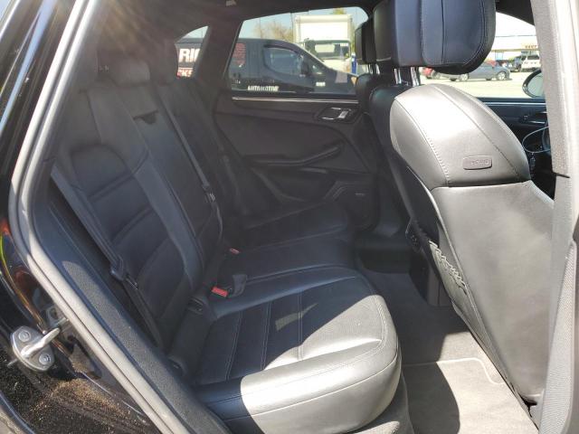 Photo 11 from auction – 2017 PORSCHE MACAN GTS with VIN WP1AG2A5XHLB51443