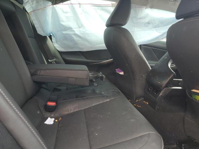 Photo 10 from auction – 2019 LEXUS IS 300 with VIN JTHC81D29K5034630