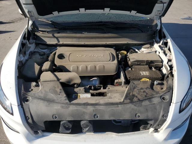 Photo 12 from auction – 2018 JEEP CHEROKEE L with VIN 1C4PJLCB3JD574452