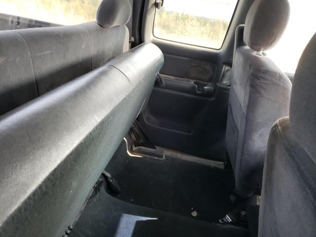 Photo 10 from auction – 2000 CHEVROLET SILVERADO with VIN 1GCGK29U8YE311037