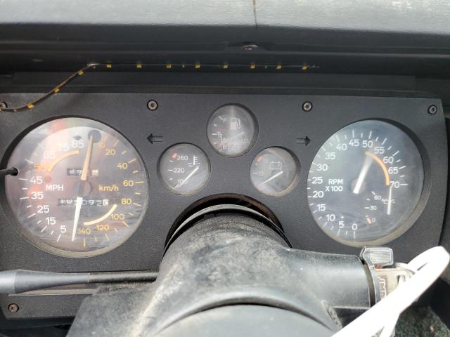 Photo 9 from auction – 1982 CHEVROLET CAMARO with VIN 1G1AP8710CN124945