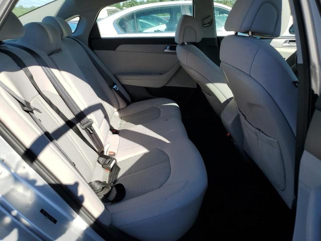 Photo 10 from auction – 2016 HYUNDAI SONATA SE with VIN 5NPE24AF1GH297819
