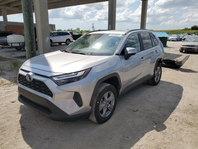 TOYOTA RAV4 XLE 2022 with VIN 4T3RWRFV8NU064366 - Photo from auction