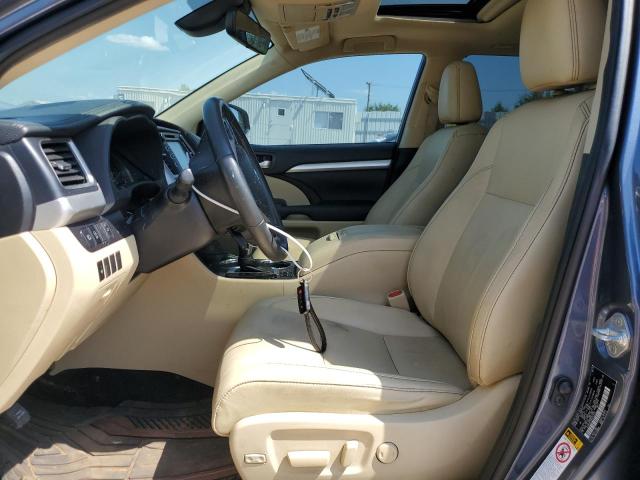 Photo 7 from auction – 2019 TOYOTA HIGHLANDER with VIN 5TDKZRFH4KS343376
