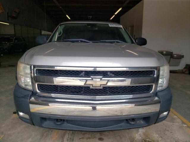 Снимка 5 от търг – 2007 CHEVROLET SILVERADO с VIN 2GCEK13MX71666558