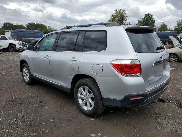 Photo 2 from auction – 2011 TOYOTA HIGHLANDER with VIN 5TDBK3EH6BS068077