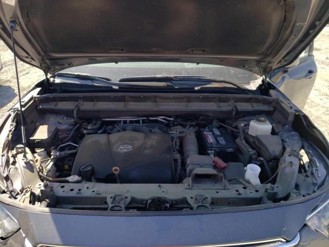 Photo 12 from auction – 2021 TOYOTA HIGHLANDER with VIN 5TDDZRBH6MS132732