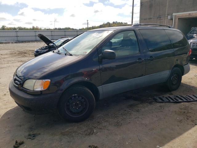 TOYOTA SIENNA LE 2002 with VIN 4T3ZF13C62U422550 - Photo from auction