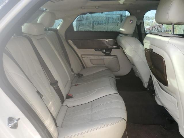 Photo 10 from auction – 2011 JAGUAR XJL SUPERC with VIN SAJWA2GE6BMV00925
