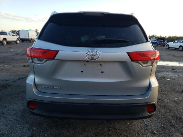 Photo 6 from auction – 2019 TOYOTA HIGHLANDER with VIN 5TDZARFH8KS046004