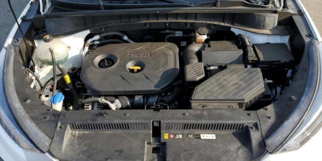 Photo 11 from auction – 2020 HYUNDAI TUCSON SE with VIN KM8J2CA48LU231237