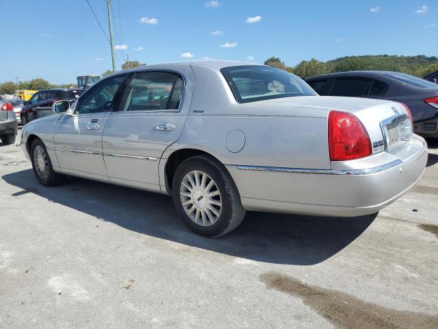 Photo 2 from auction – 2003 LINCOLN TOWN CAR E with VIN 1LNHM81W33Y649494