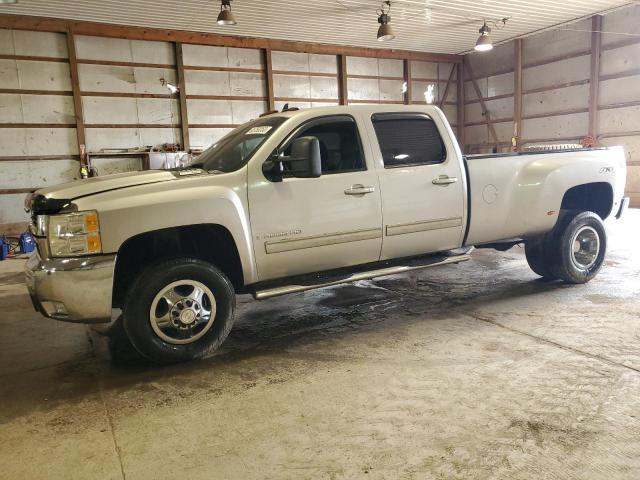 CHEVROLET silverado 2009 with VIN 1GCJK93689F102174 - Photo from auction