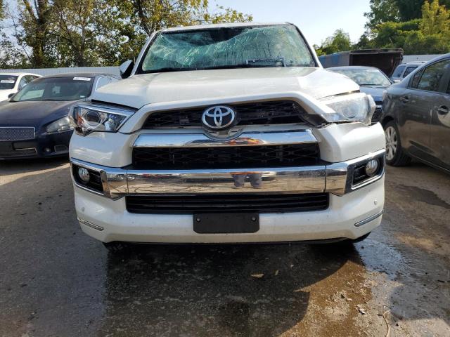 Photo 5 from auction – 2019 TOYOTA 4RUNNER SR with VIN JTEBU5JR2K5730615