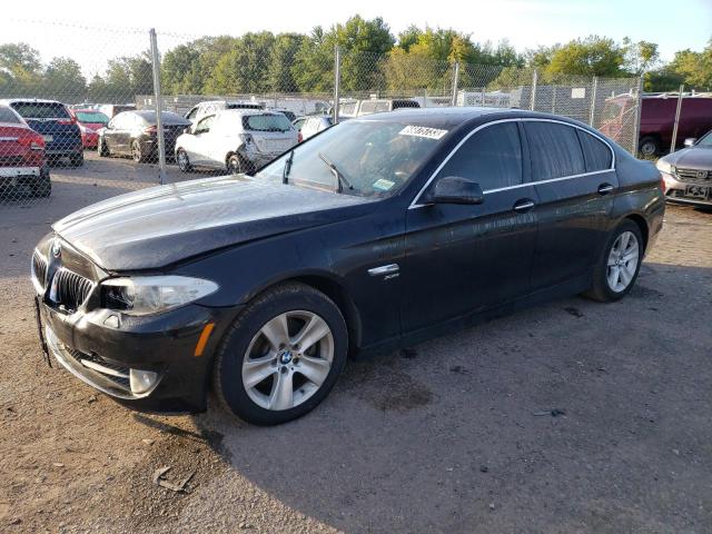 BMW 528 XI 2012 مع رقم تعريف المركبة WBAXH5C51CDW10592 - صورة من المزاد