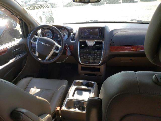 Photo 8 from auction – 2014 CHRYSLER TOWN & COU with VIN 2C4RC1BG1ER454611