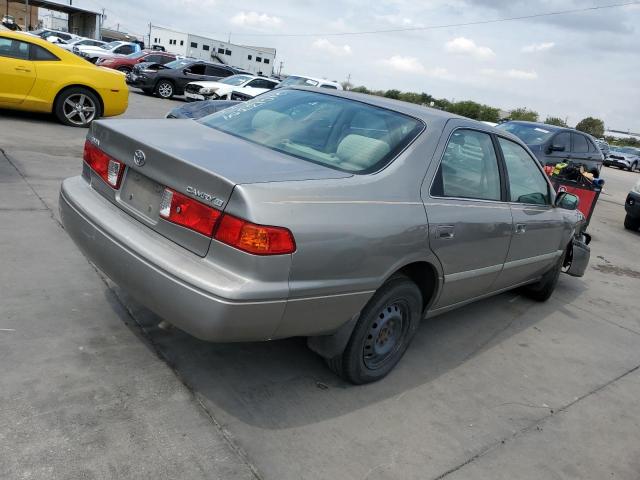 Photo 3 from auction – 2000 TOYOTA CAMRY CE with VIN 4T1BG22K4YU687935