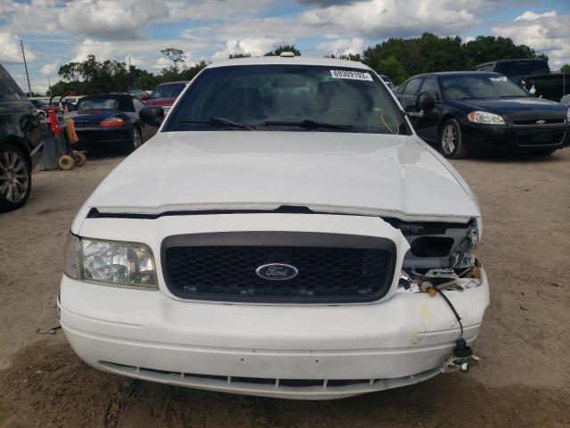 Photo 5 from auction – 2011 FORD CROWN VICT with VIN 2FABP7BV2BX119605
